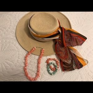 Necklace and bracelets set